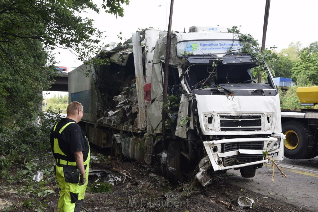 Schwerer VU A 3 Rich Oberhausen Hoehe AK Leverkusen P574.JPG - Miklos Laubert